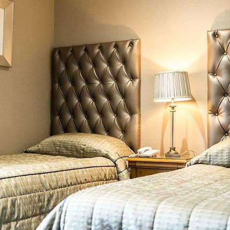 The Mews Hotel Wakefield Bagian luar foto