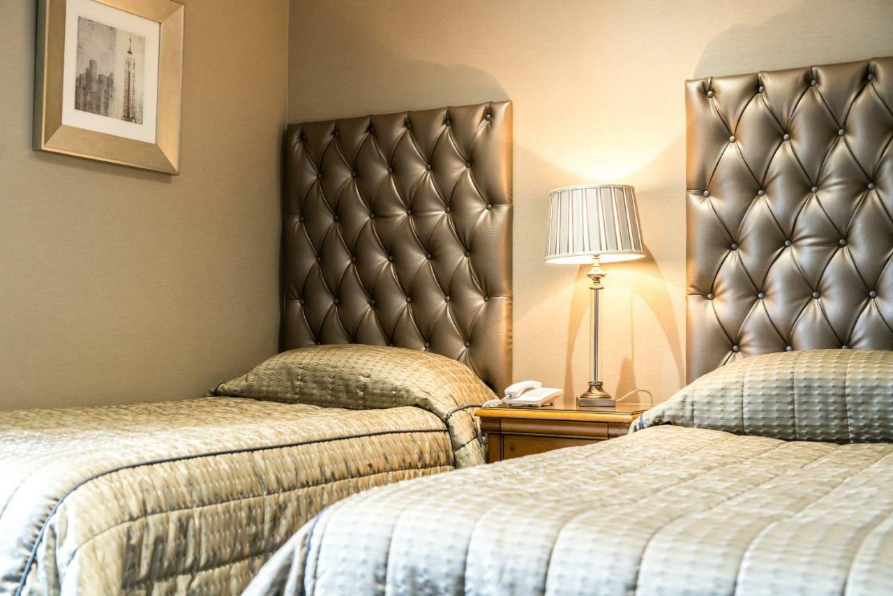 The Mews Hotel Wakefield Bagian luar foto